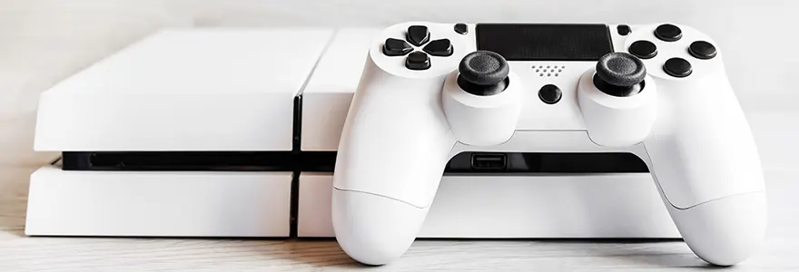 En quoi une console de jeu peut-elle ravir petits et grands en tant que cadeau ?